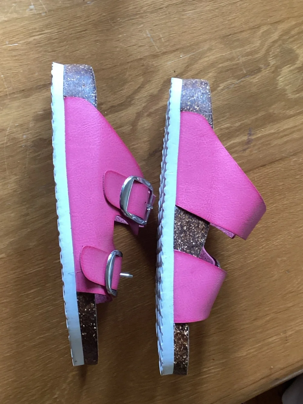 White Mountain women’s Double-Buckle Sandals